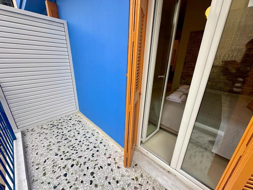 Aparthotel The Blue House Atenas Habitación foto